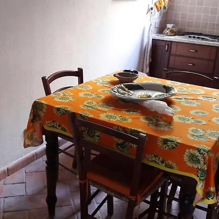 Residenza Il Platano Fortilizio Di Campiglia رابولانو تيرمي